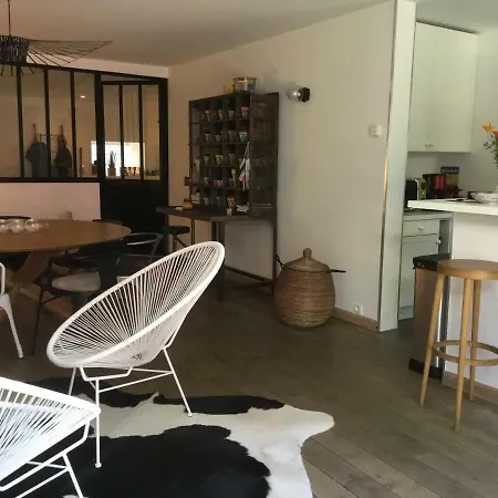 Bed & Breakfast Maison Rouge Cacahuete *
