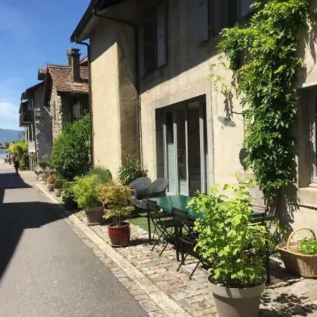 Maison Rouge Cacahuete Bed & Breakfast *