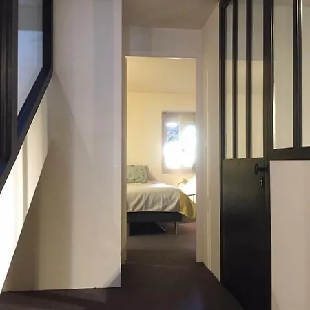 Maison Rouge Cacahuete Bed & Breakfast Nernier